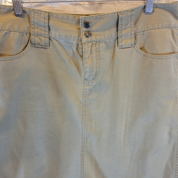 DKNY Jeans Skirt - Picture 2 of 8